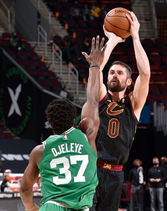 赛季期间的 赛季期间的