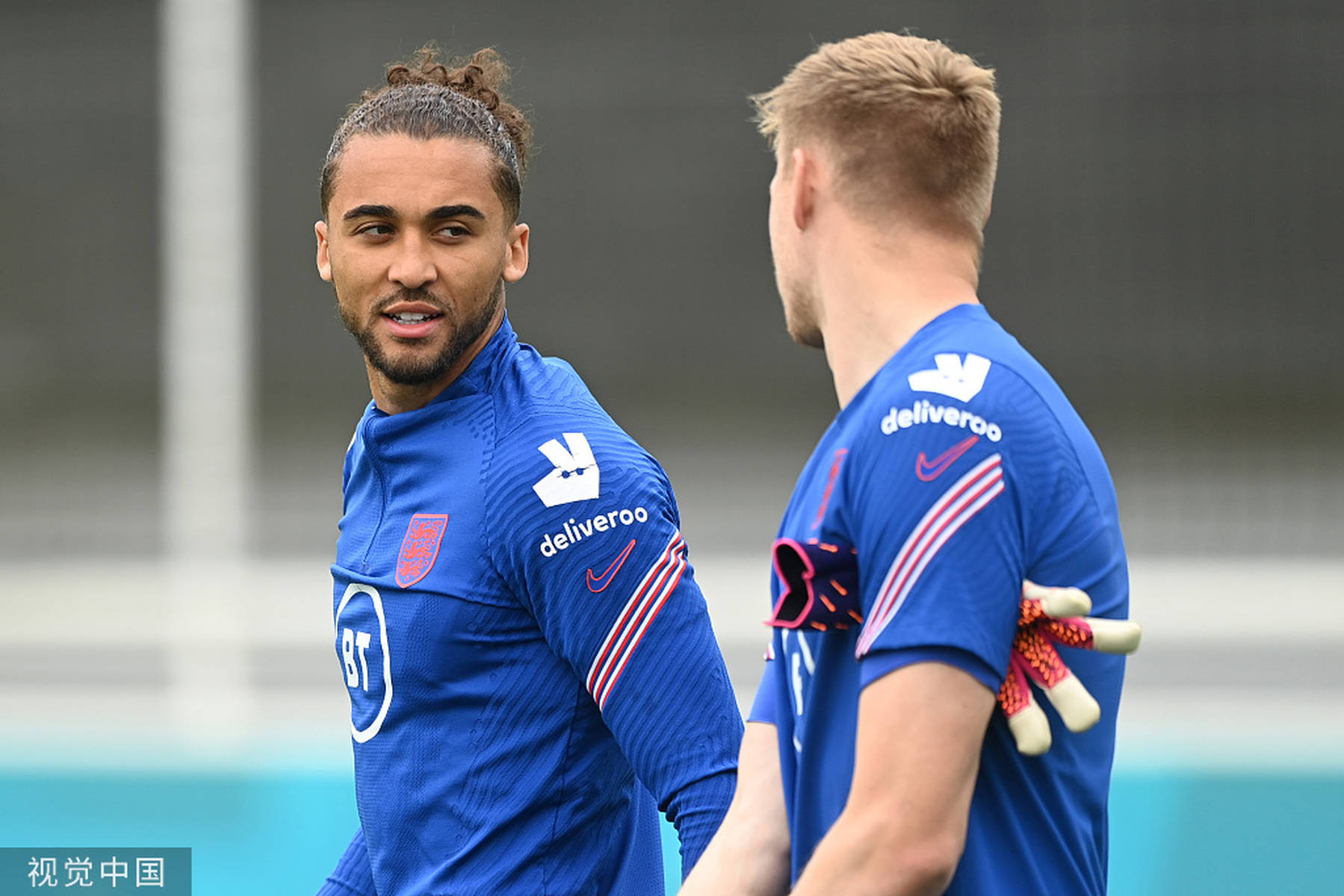 业叙事与竞 业叙事与竞